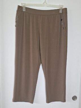 Susan Graver Women Pull On Stretchy Crops Knit Crops Brown Medium M P
